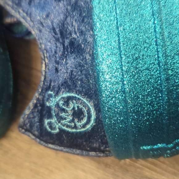 Converse Chuck Taylor Allstar Platform OX x Miley Cirus Gnarly Blue Sneakers - Picture 6 of 10